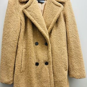 Women’s Kenzie Sherpa Peacoat. Size Medium. NWOT.